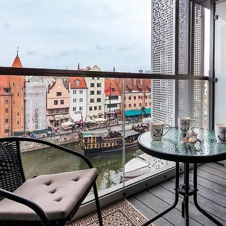 Uroczy No1 W ,, Sercu Starego Miasta Wyspa Spichrzów,,